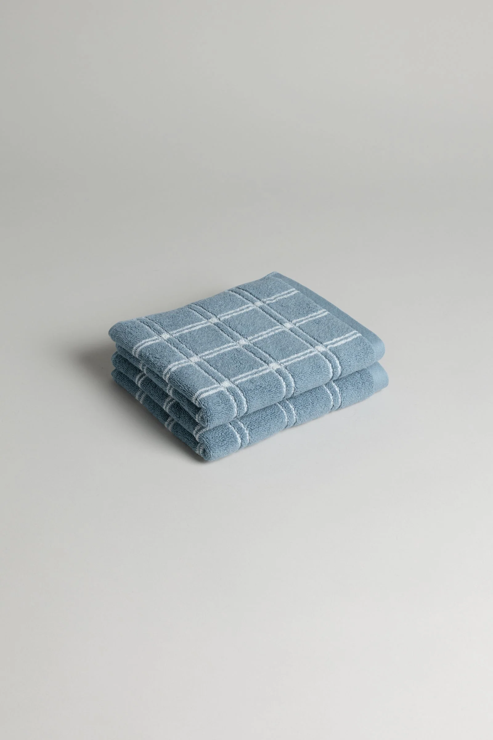 Baina Ness Hand Towel - Celeste / Chalk - Image 4