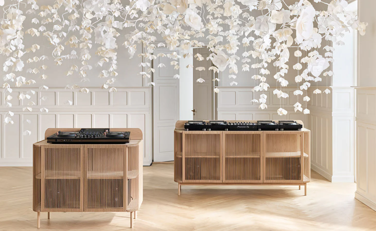 Bolia Cord DJ Console 1 - Image 8