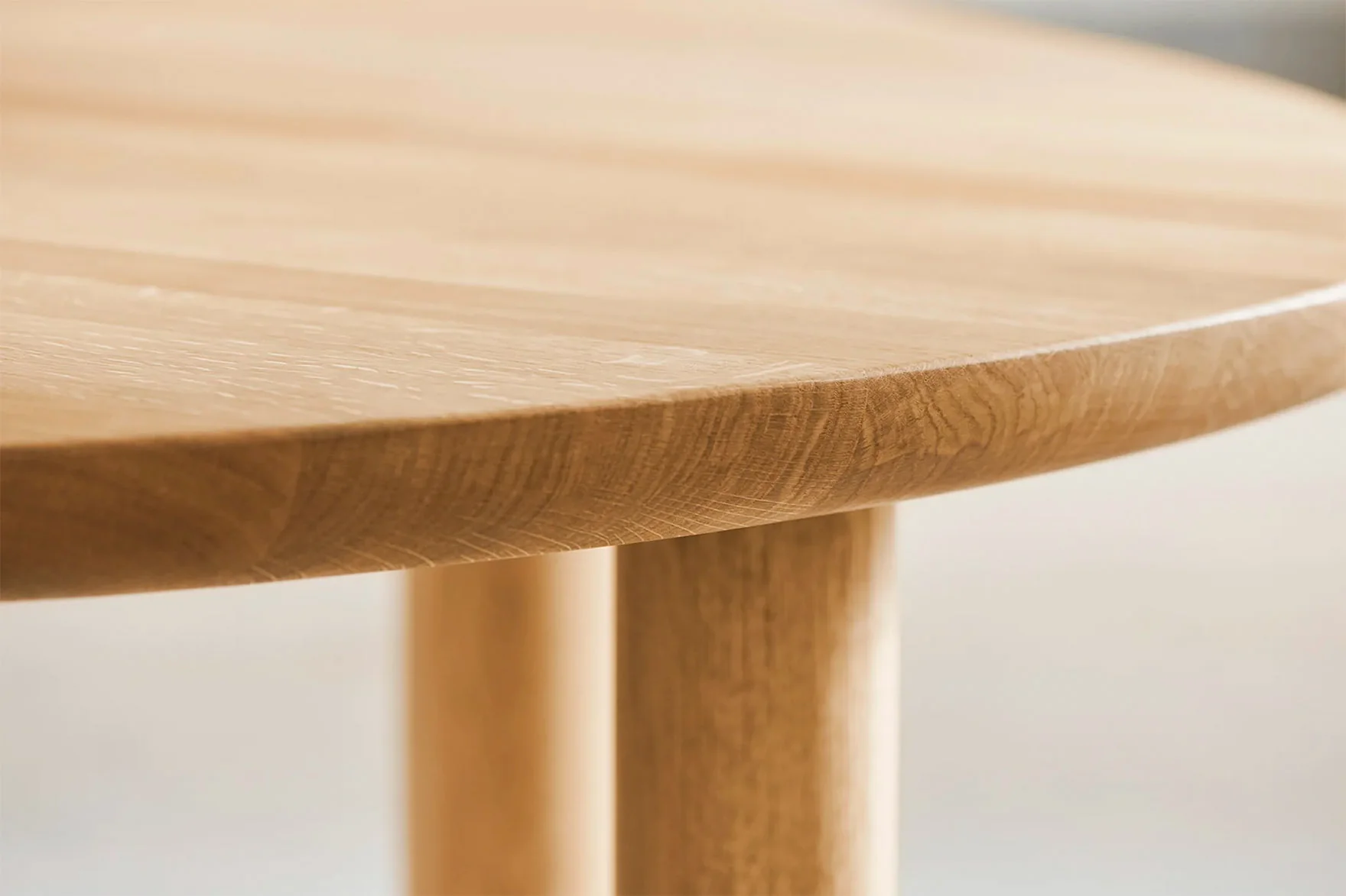 Bolia Latch Dining Table - Image 4
