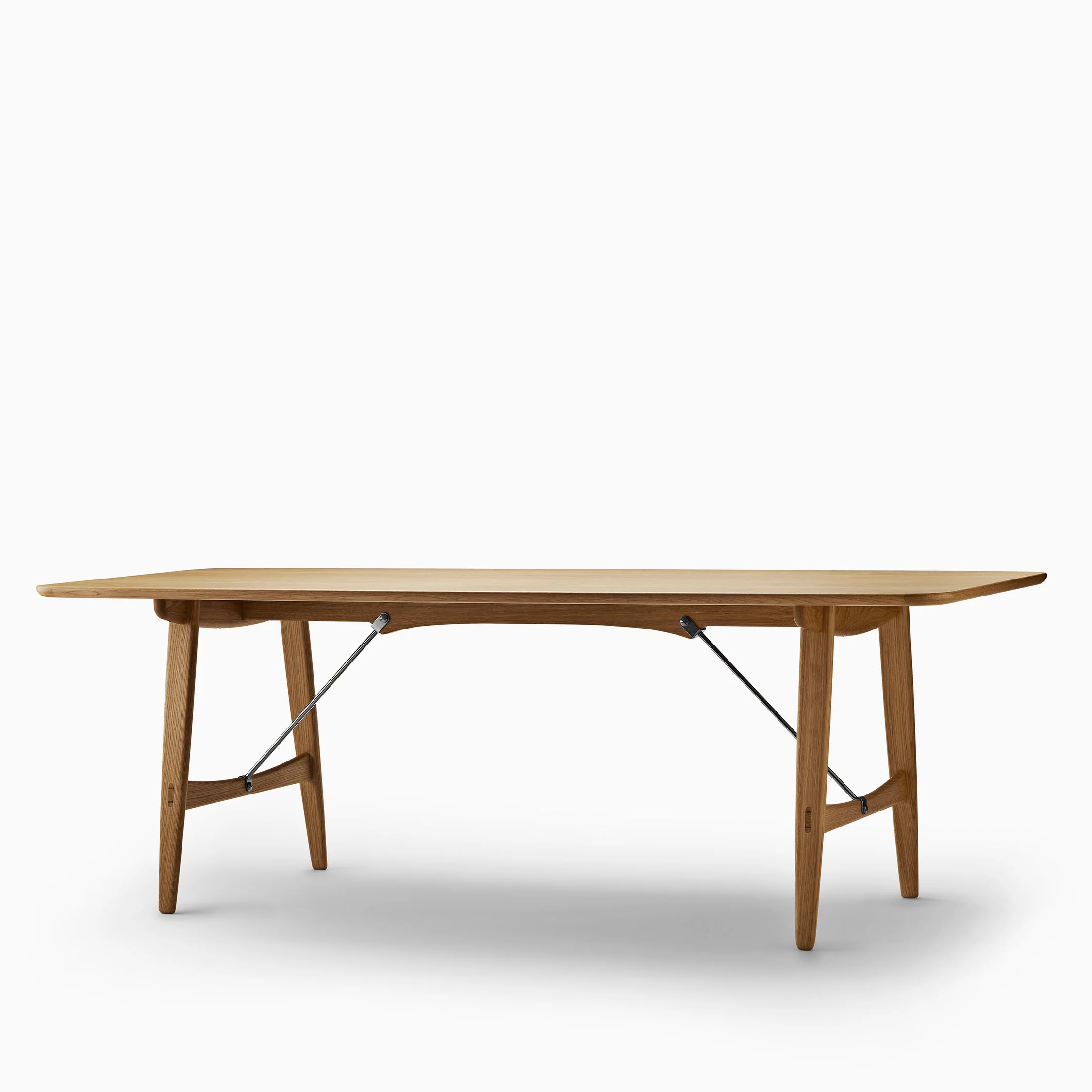 Carl Hansen & Son BM1160 Hunting Table