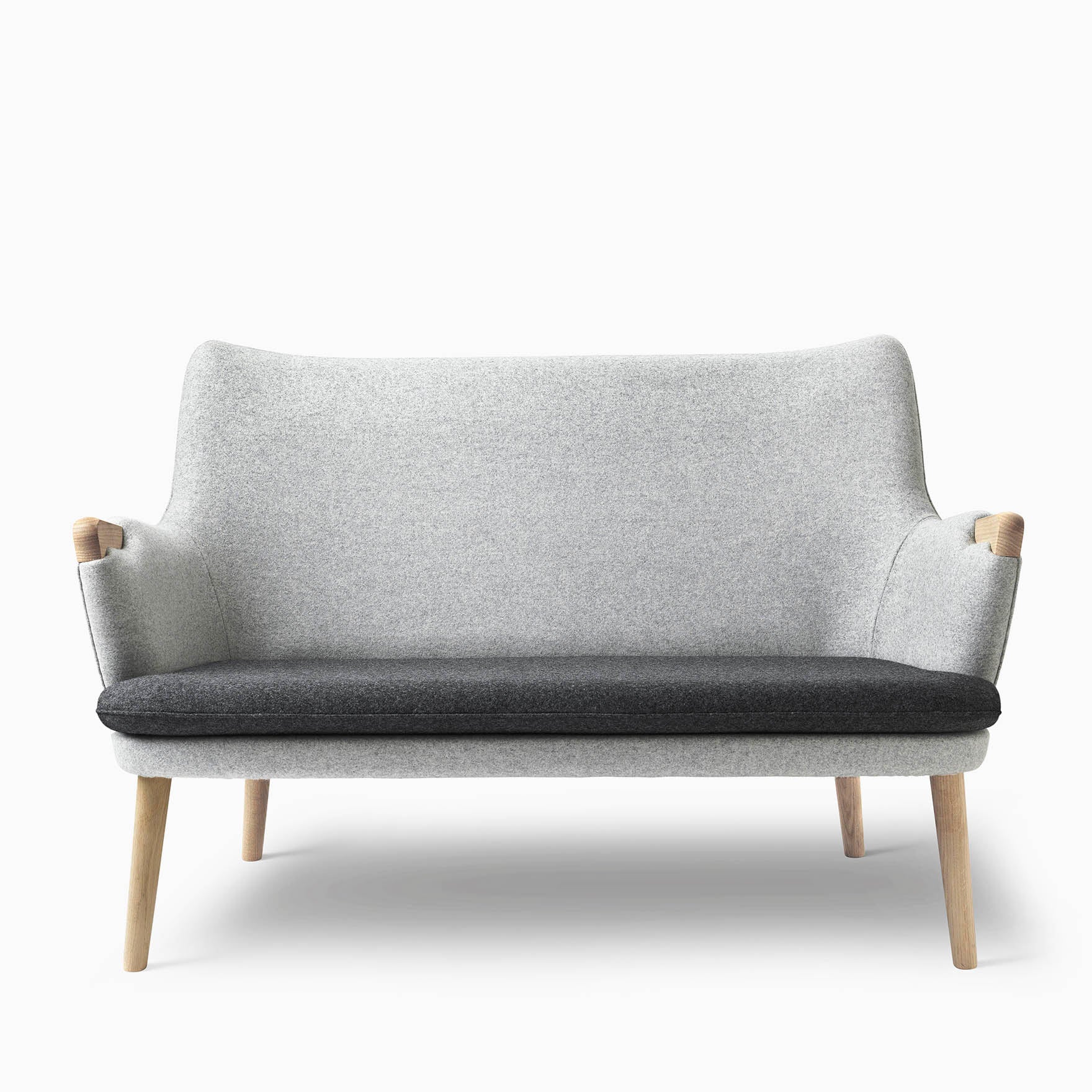 Carl Hansen & Søn CH72 Sofa