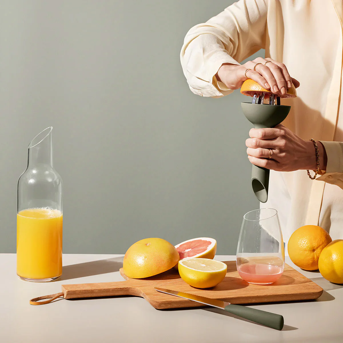 Eva Solo Green Tool Citrus Press - Green - Image 2