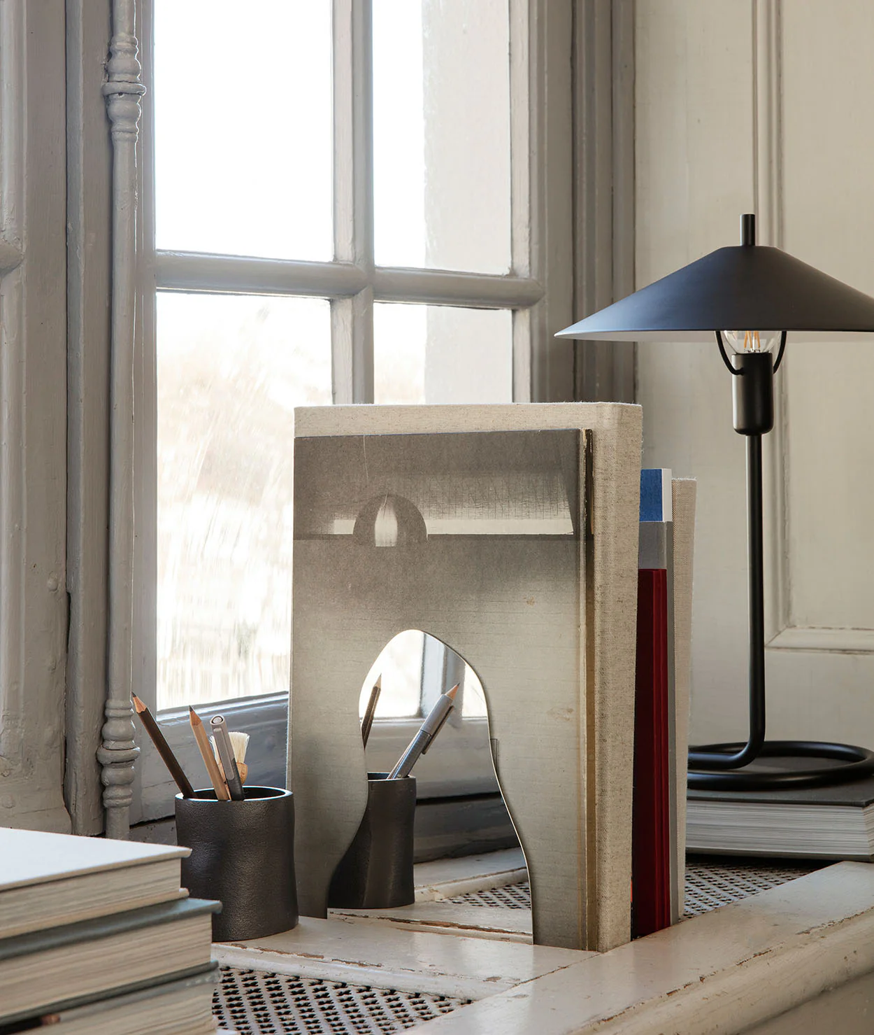 Ferm Living Pond Bookends Set of 2 - Mirror Polished - Image 2