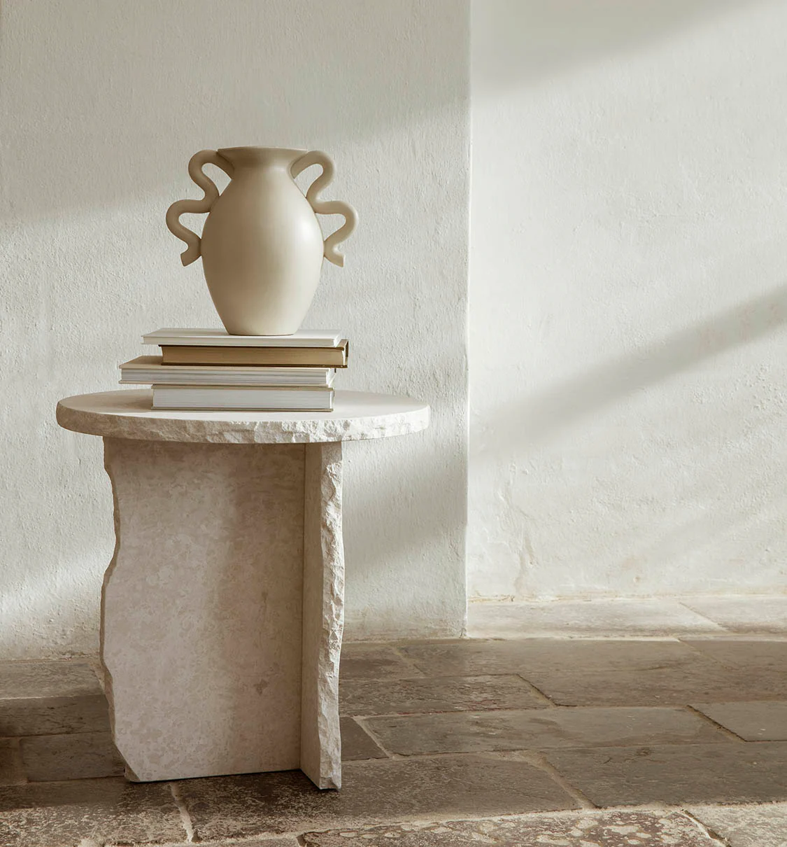 Ferm Living Verso Vase - Cream - Image 3