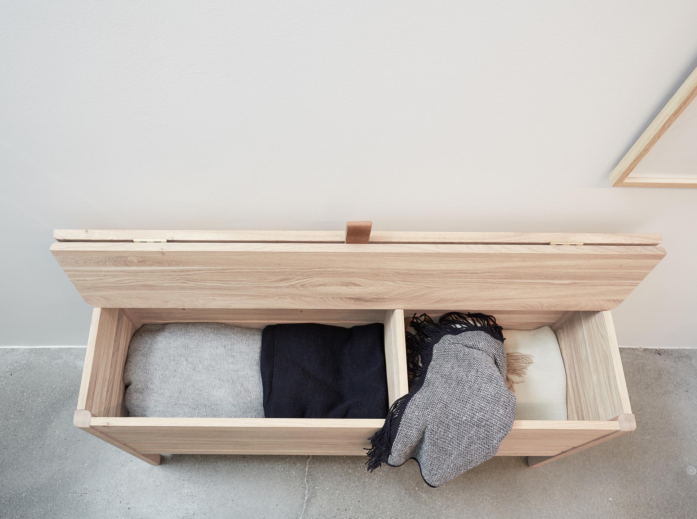 Form & Refine A Line Storage Bench 111cm - Image 11