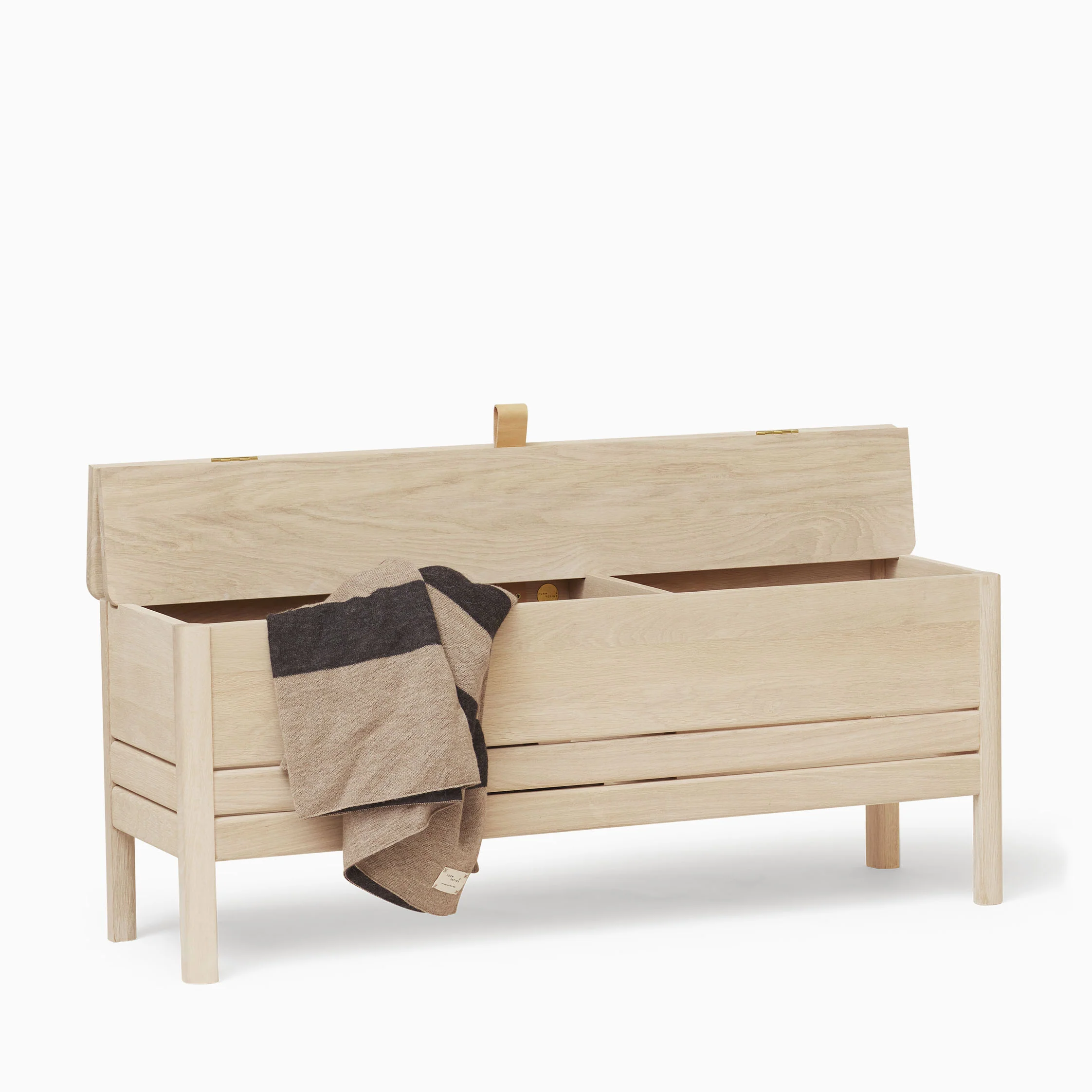 Form & Refine A Line Storage Bench 111cm - Image 12