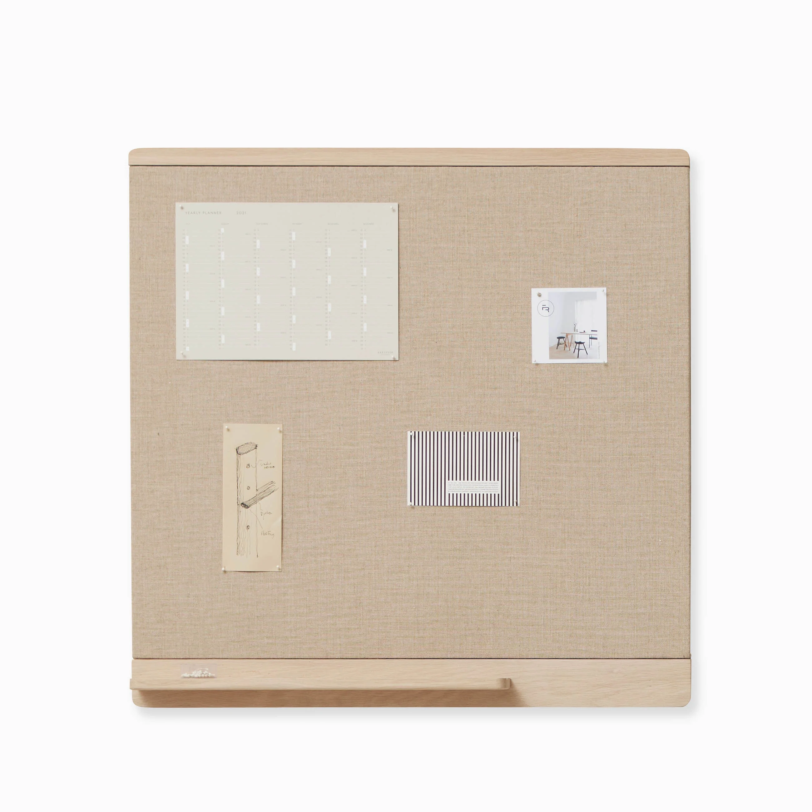 Form & Refine Rim Pinboard 75x75cm - Image 6