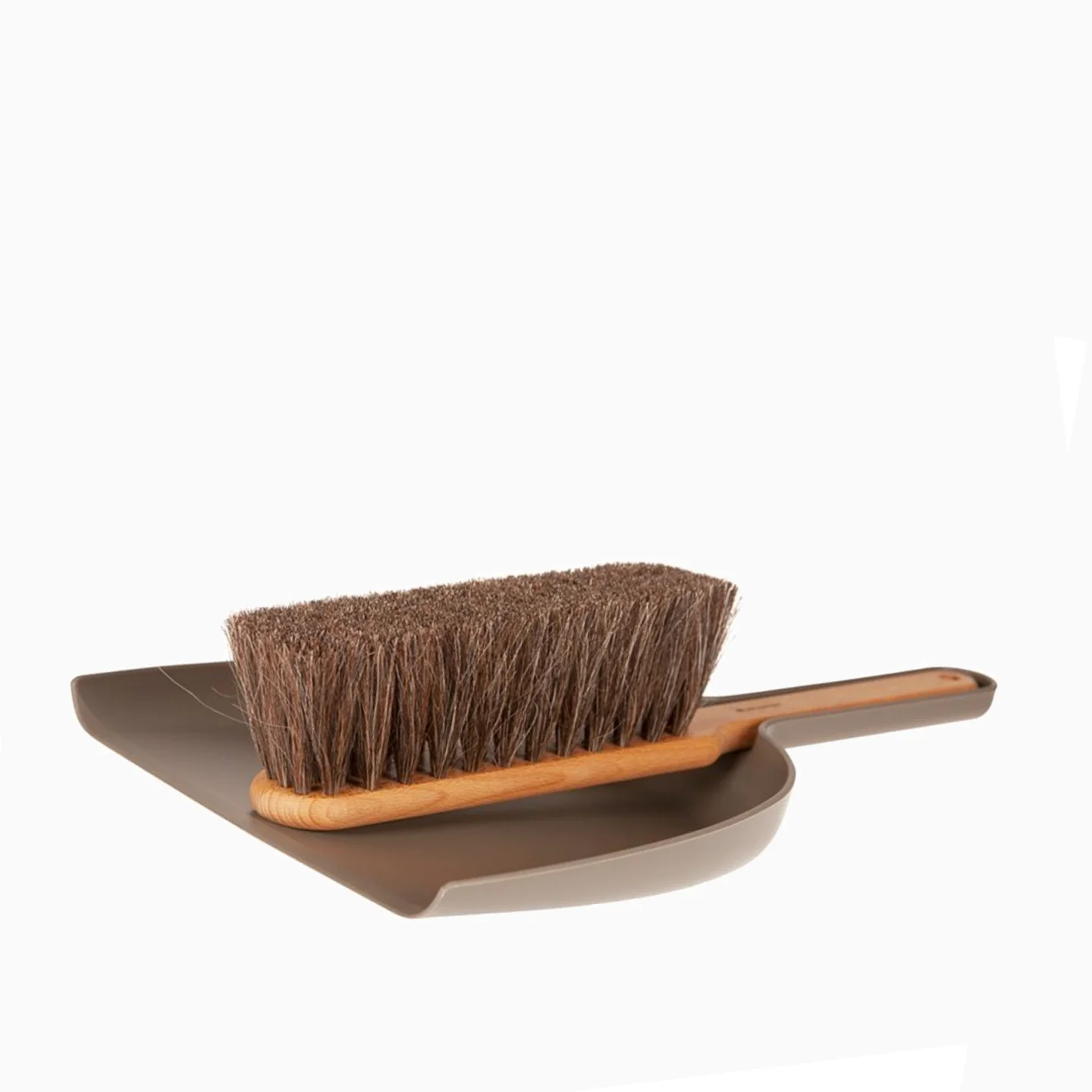 Iris Hantverk Dustpan & Brush Set - Umber