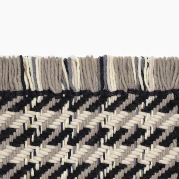 Kvadrat Rug - Dashes - Image 7