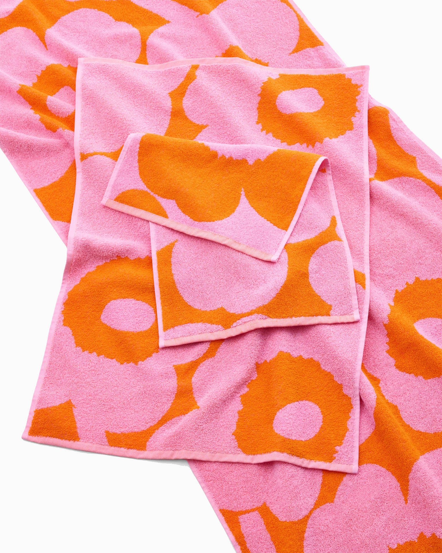 Marimekko Unikko Hand Towel - Pink/Orange - Image 2