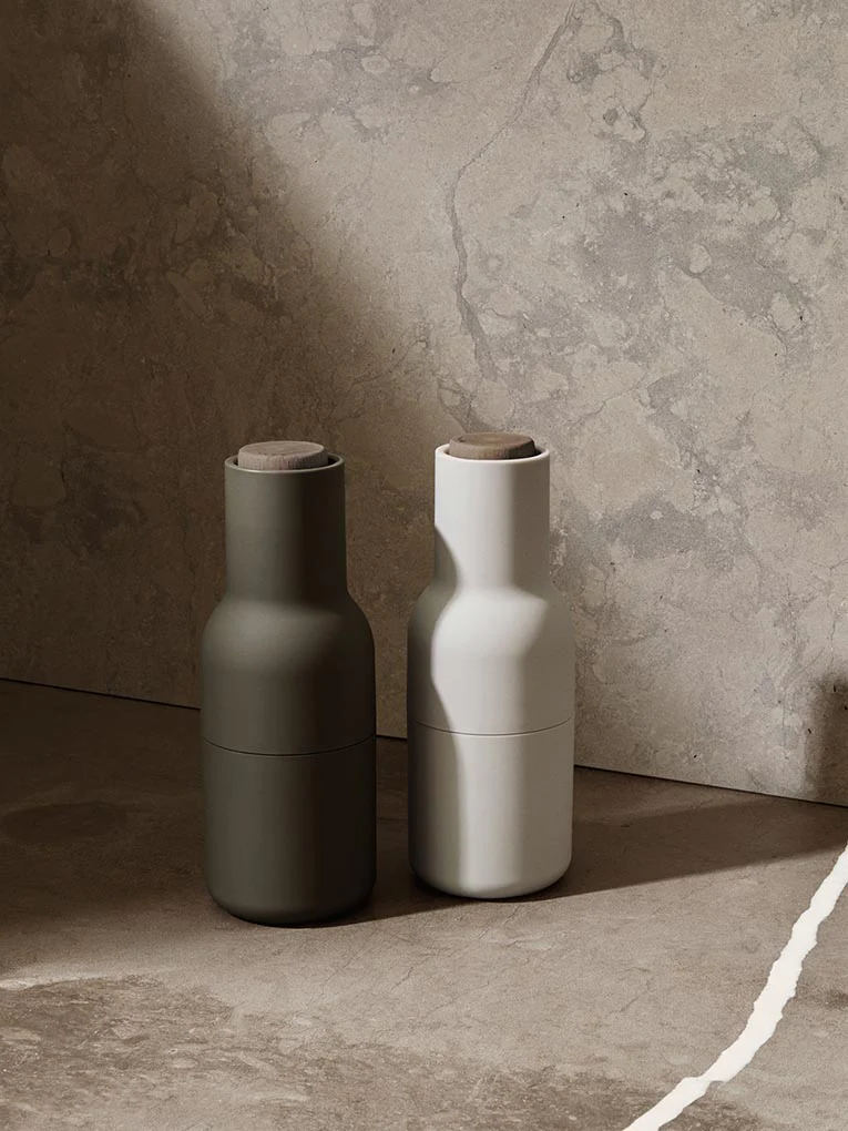 Audo Copenhagen Bottle Grinder - Hunting Green / Beige - Image 2