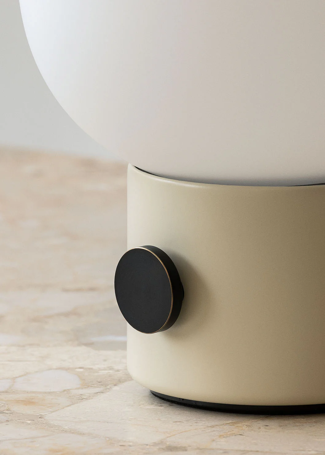 Audo Copenhagen JWDA Lamp Portable - Alabaster White - Image 4
