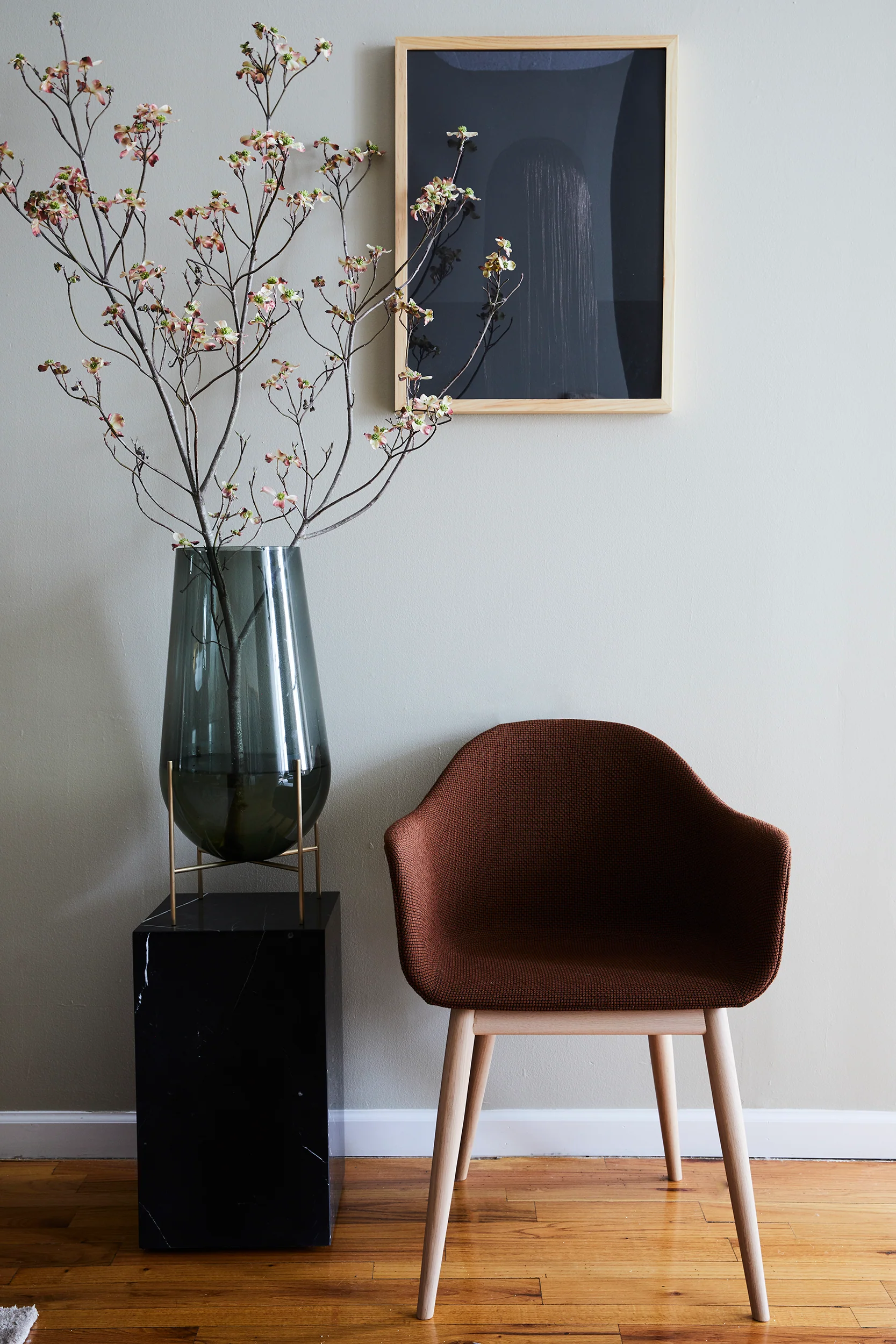 Audo Copenhagen Plinth Tall - Nero Marquina Marble - Image 2