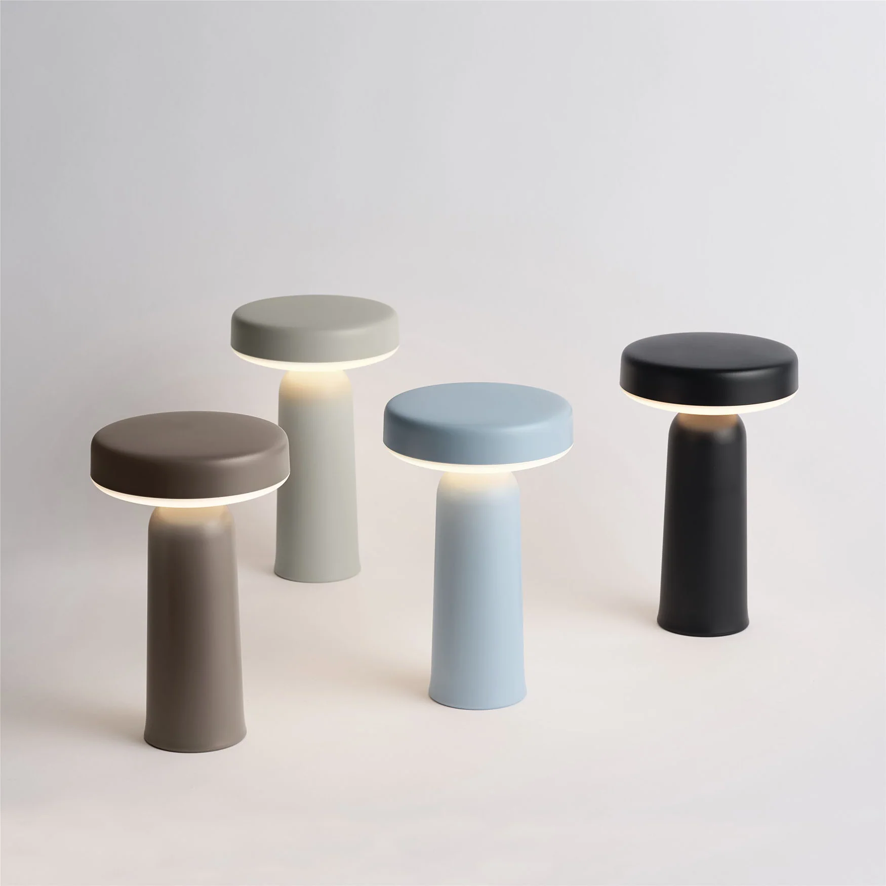 Muuto Ease Portable Lamp - Black - Image 3
