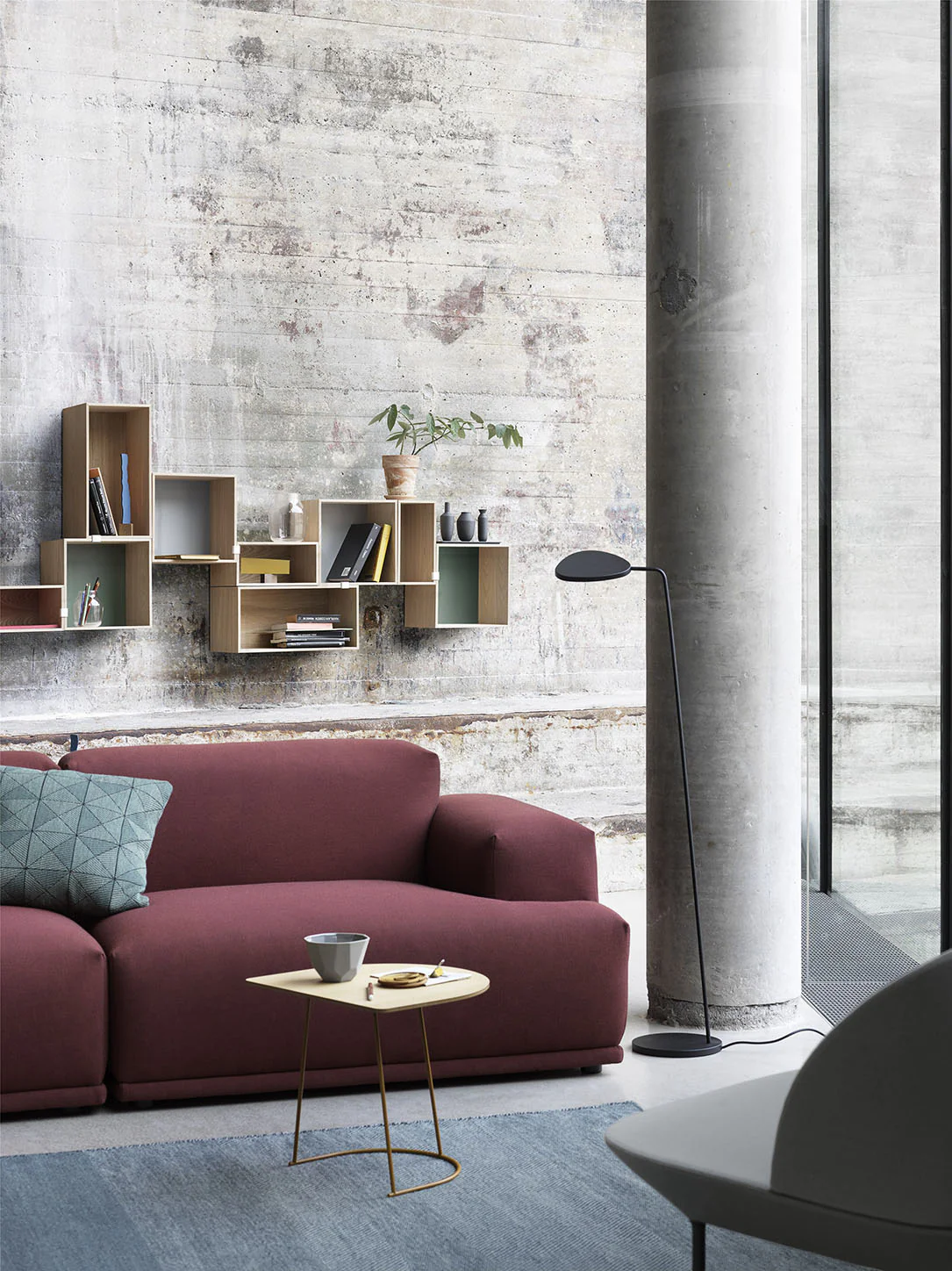 Muuto Leaf Floor Lamp - Black - Image 4