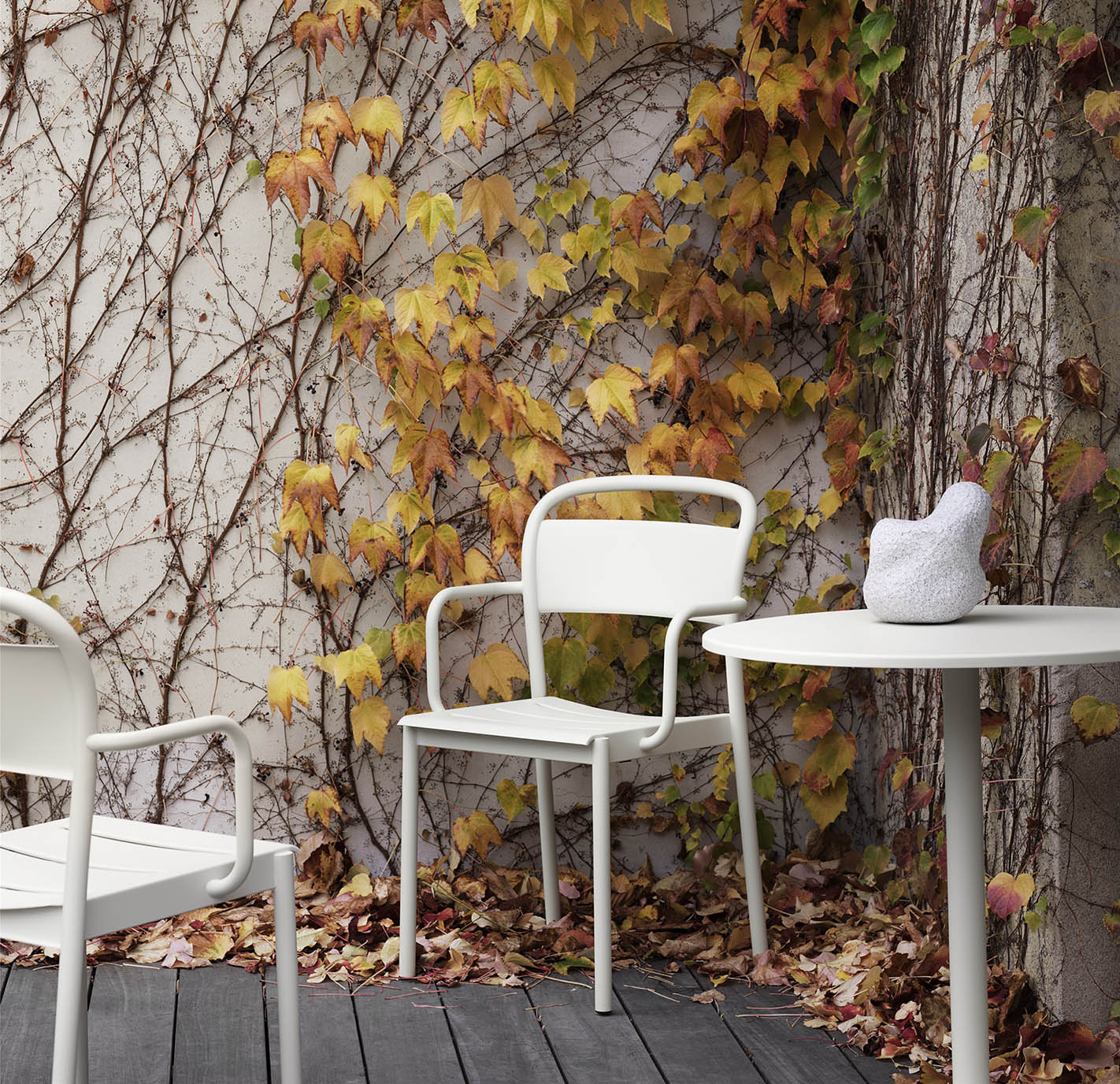 Muuto Linear Steel Cafe Table Ø70cm - Image 4