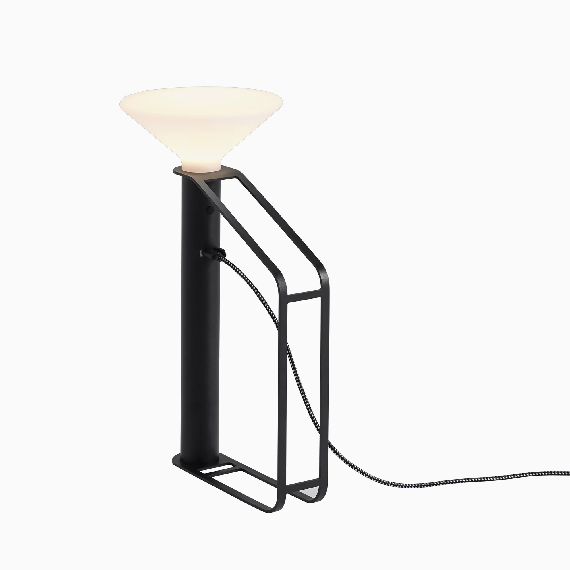 Muuto Piton Portable Lamp - Black - Image 3