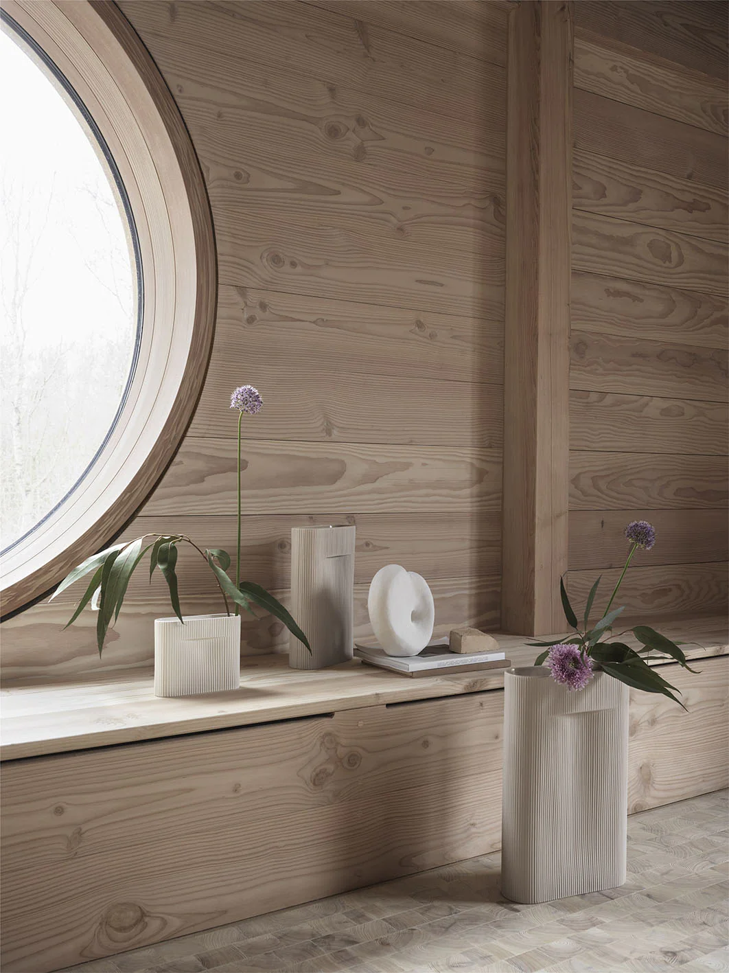 Muuto Ridge Vase H35 - Image 3
