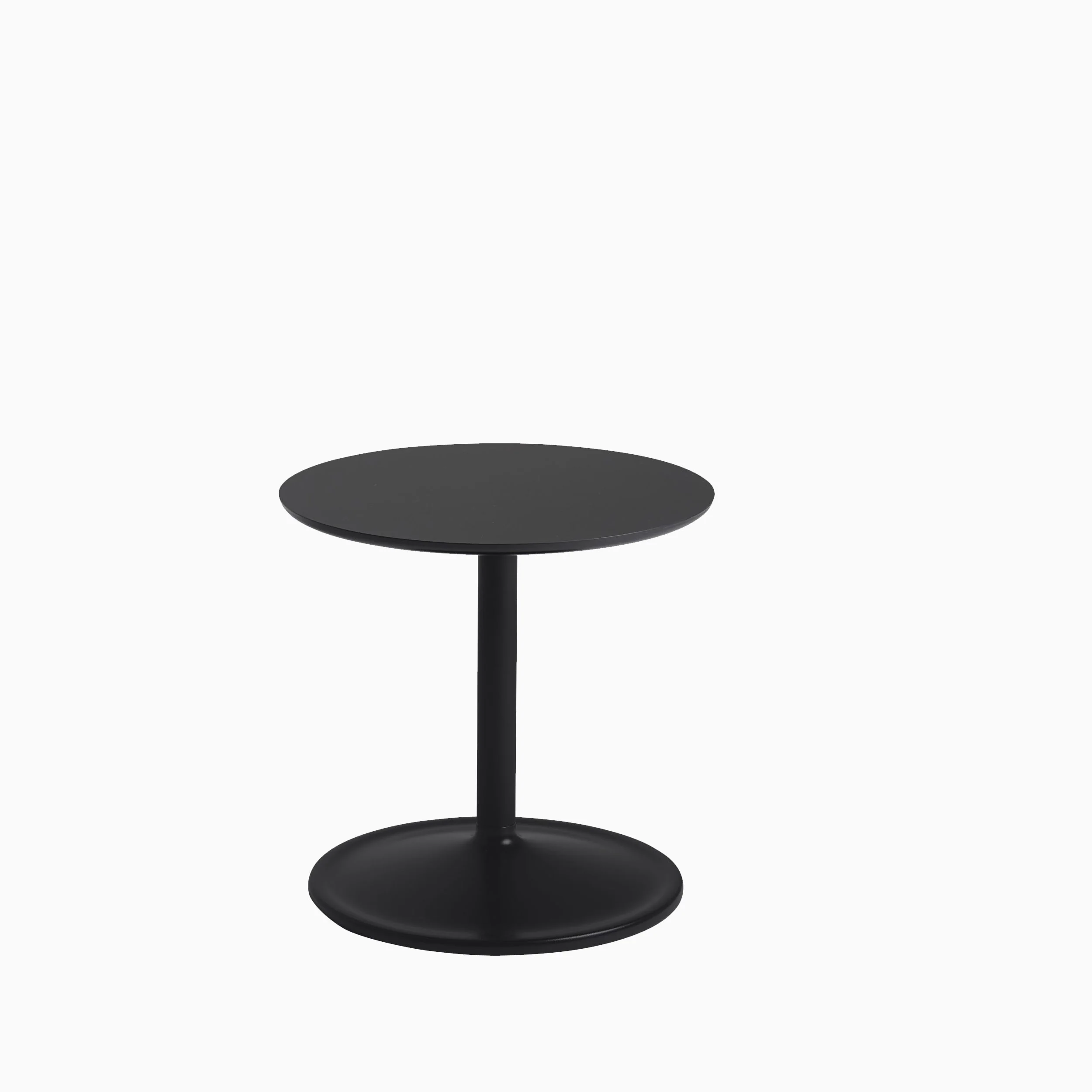 Muuto Soft Side Table H40cm - Image 9