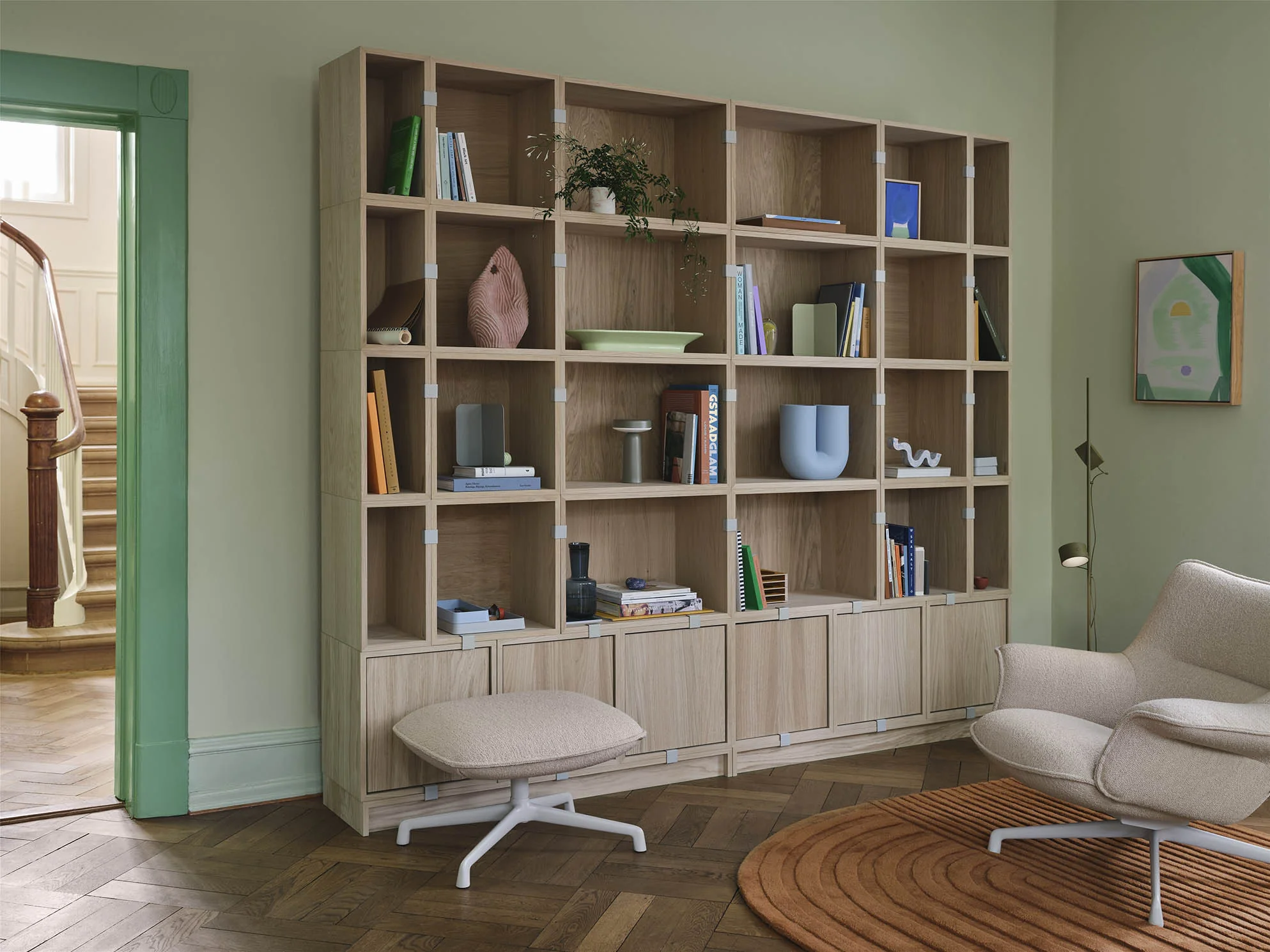 Muuto Stacked Shelves Medium with Door - Image 3