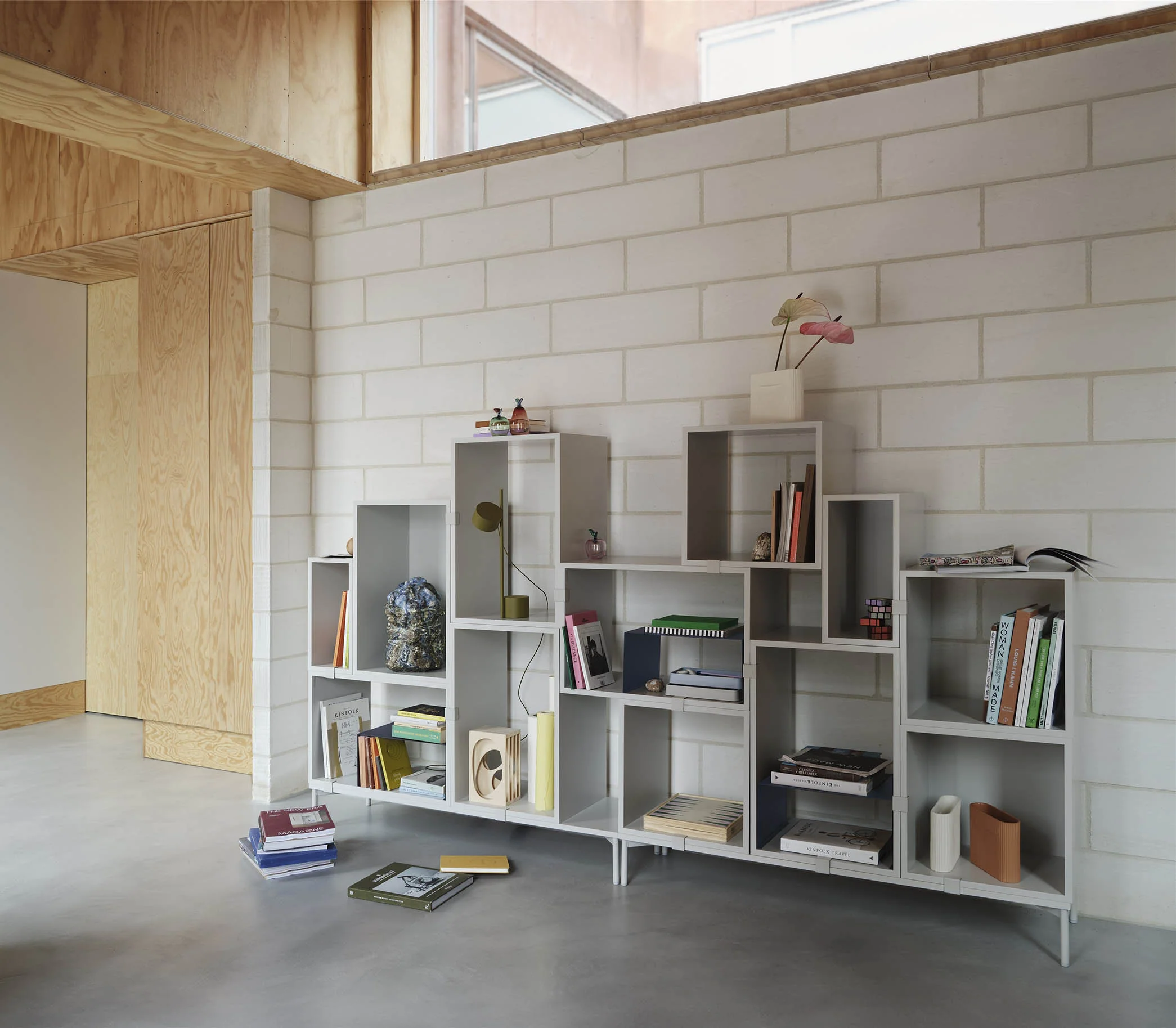 Muuto Stacked Shelves Medium without Backboard - Image 4