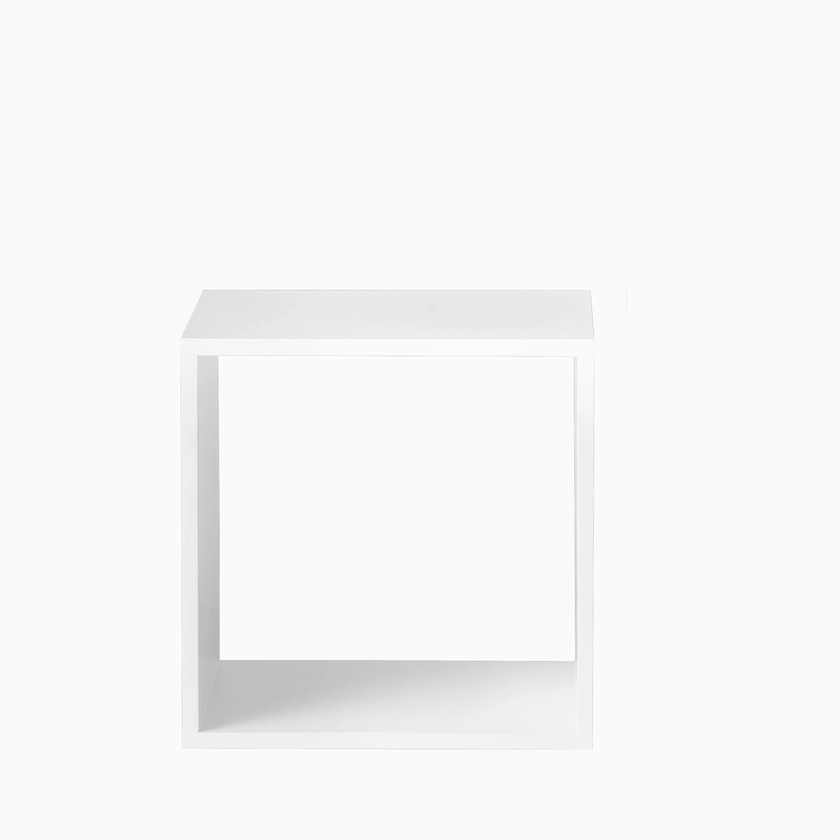 Muuto Stacked Shelves Medium without Backboard - Image 7