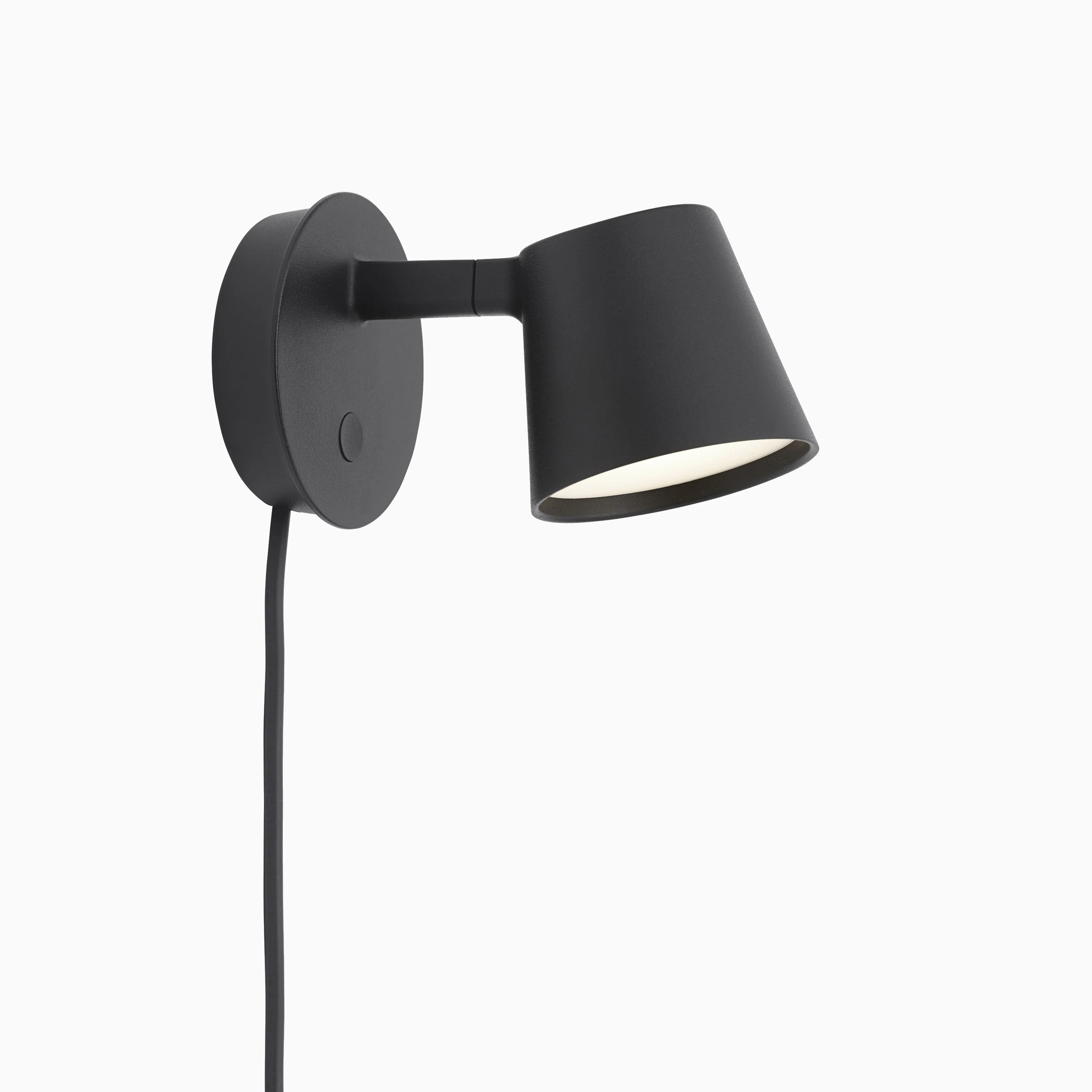 Muuto Tip Wall Lamp