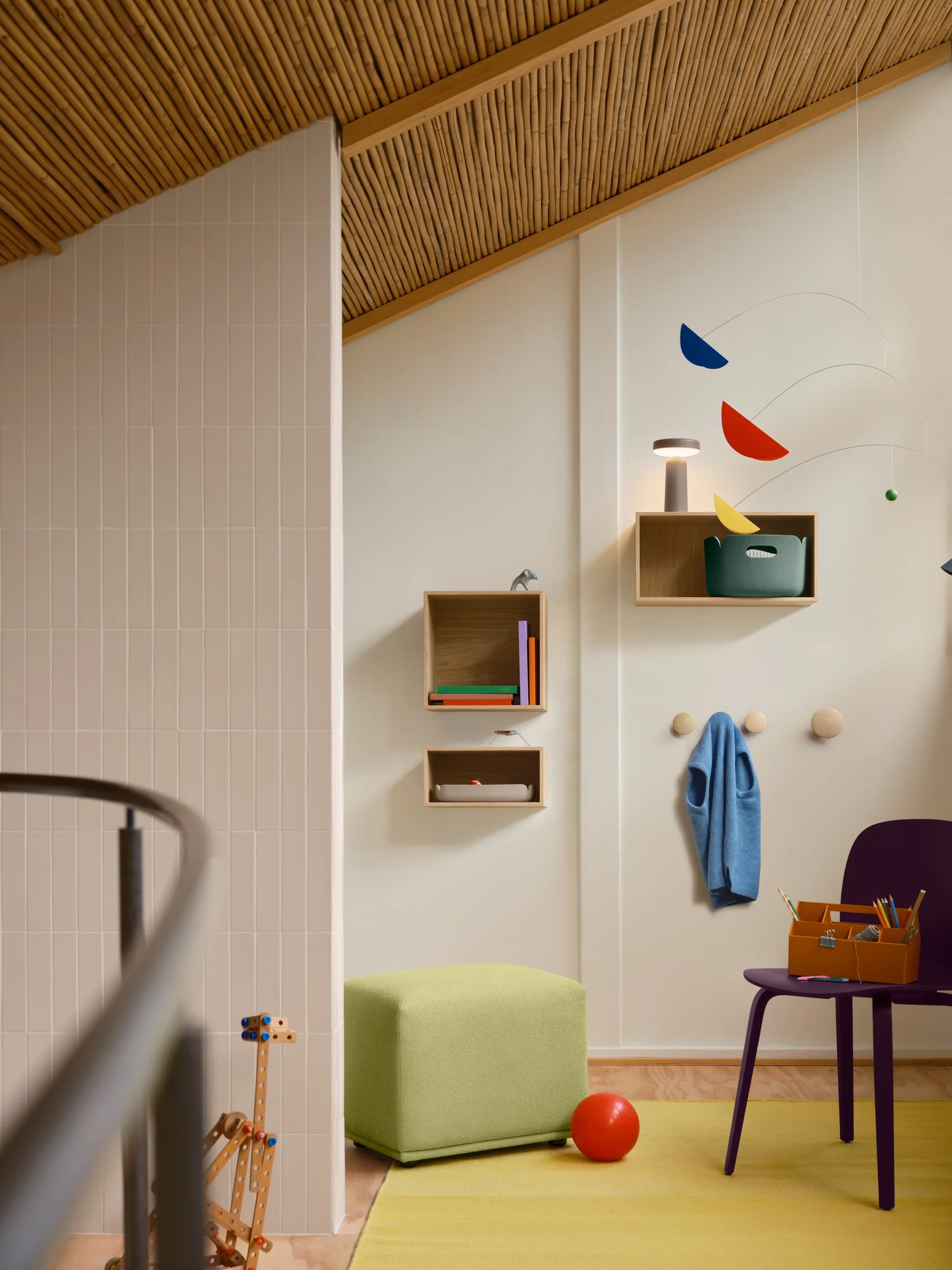 Muuto Visu Chair Wood Base - Image 21