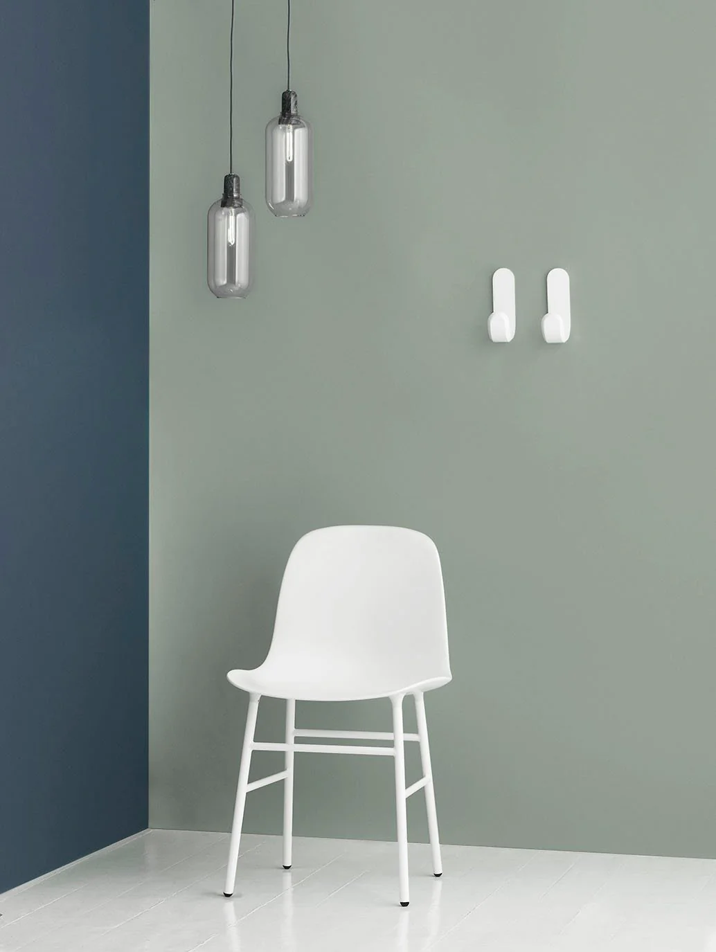 Normann Copenhagen Curve Hook White - Image 2