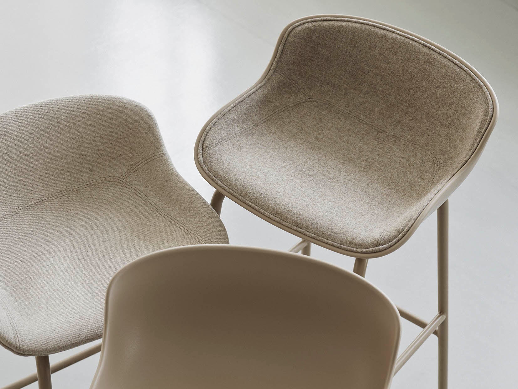 Normann Copenhagen Hyg Barstool Steel - Image 4
