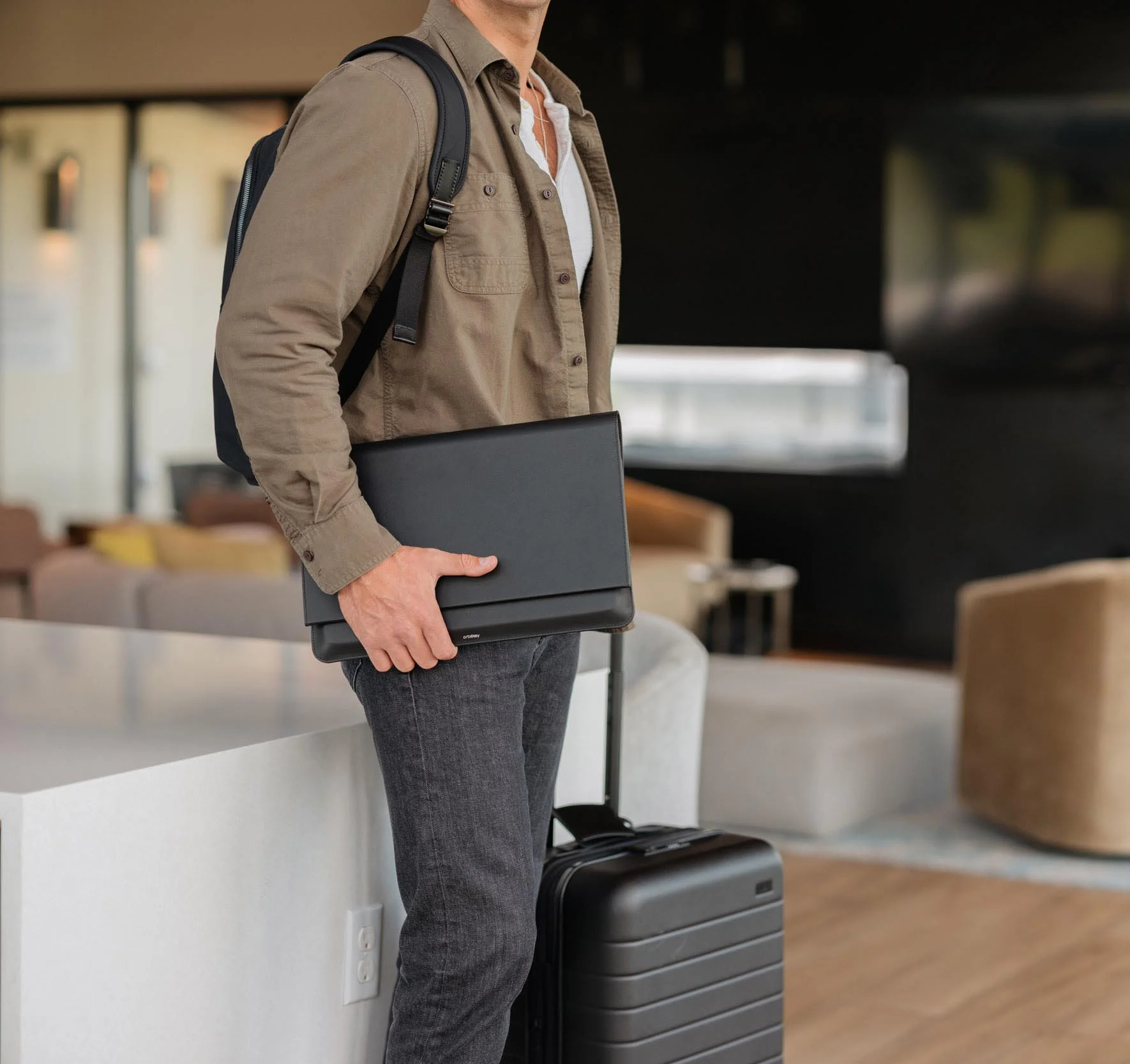 Orbitkey Hybrid Laptop Sleeve - Black - Image 3