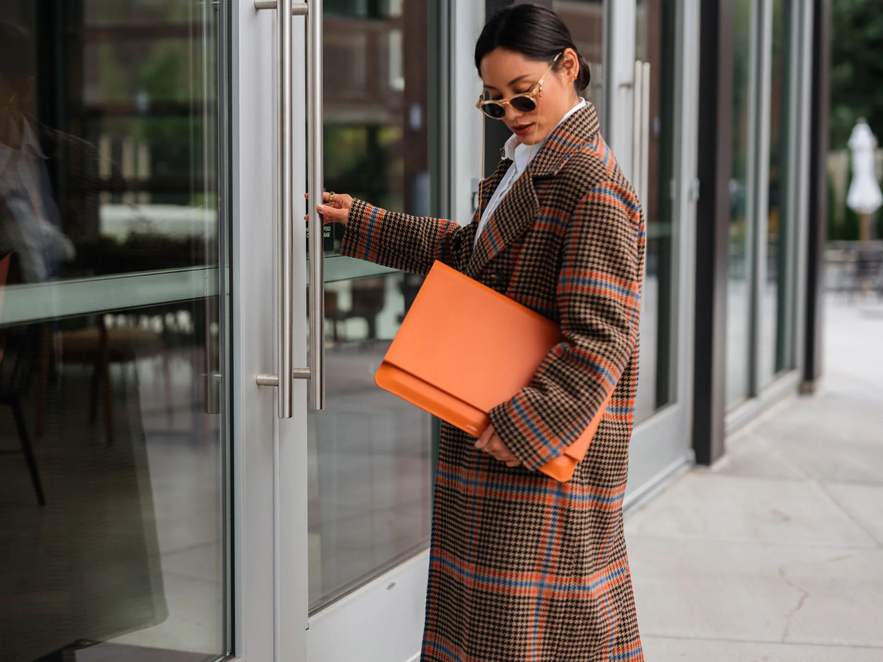 Orbitkey Hybrid Laptop Sleeve - Terracotta - Image 8
