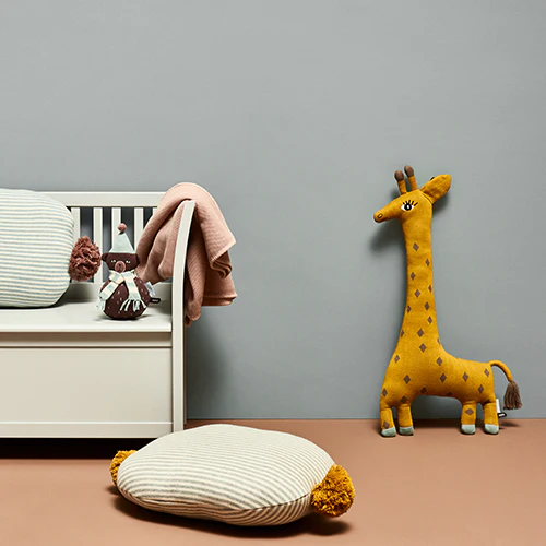 OYOY Noah the Giraffe Cushion - Image 3