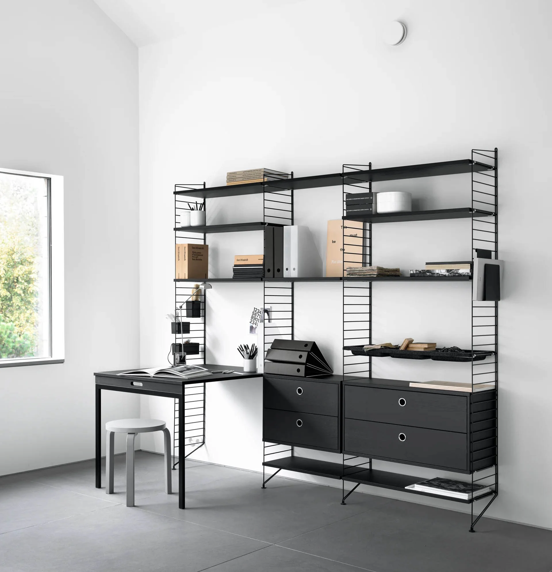 String System Folding Table - Image 6
