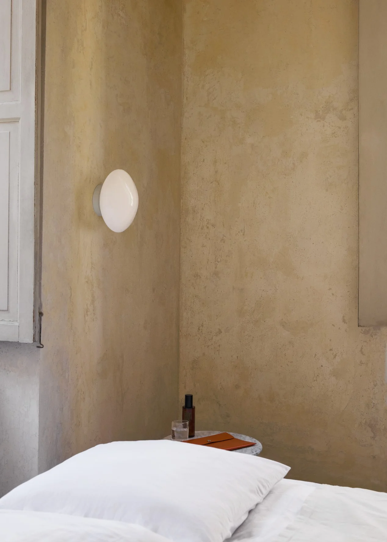 &Tradition Mist AP22 Wall and Ceiling Lamp - Image 11