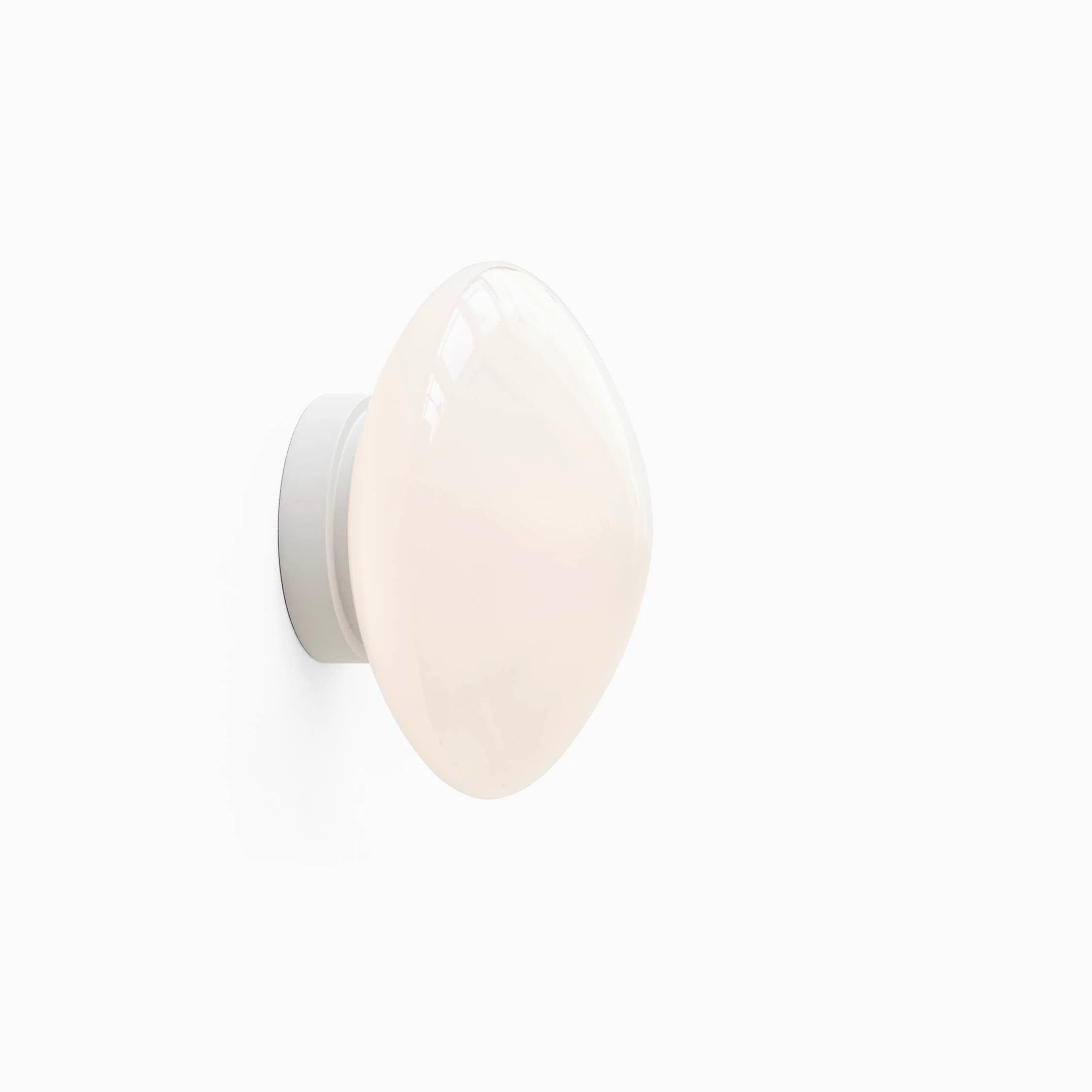&Tradition Mist AP22 Wall and Ceiling Lamp - Image 7