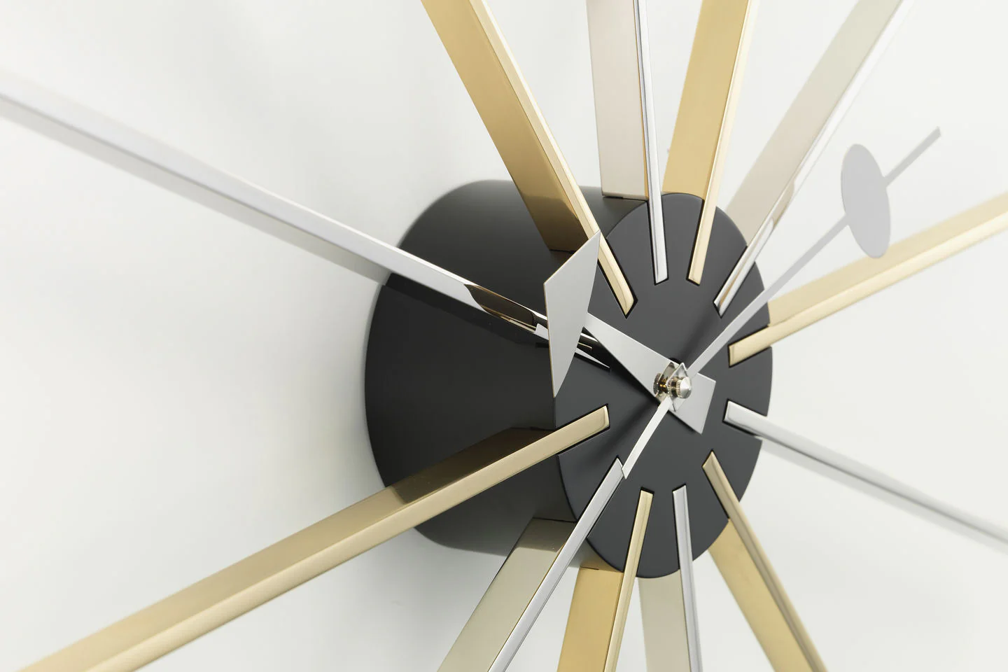 Vitra Star Clock - Image 3