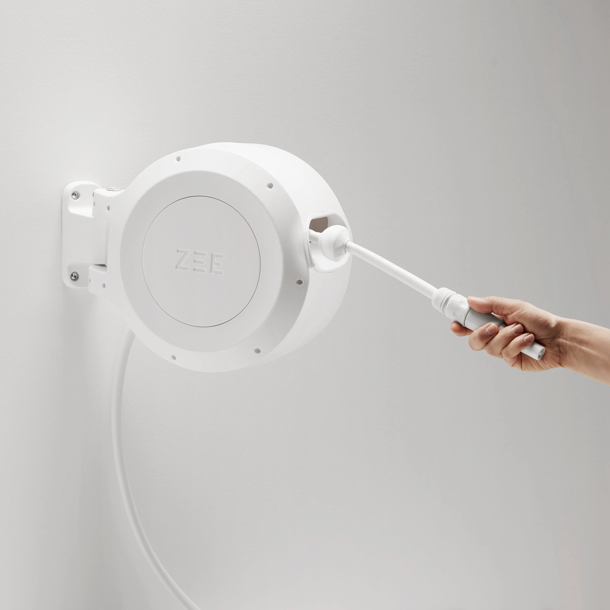 Zee Mirtoon Garden Hose Reel 30m- White - Image 4