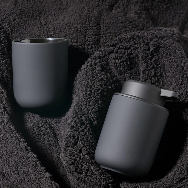 Zone Ume Toothbrush Mug - Black - Image 2